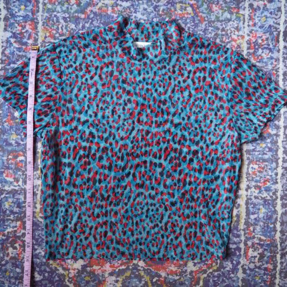 Mesh leopard print top - Picture 2 of 3